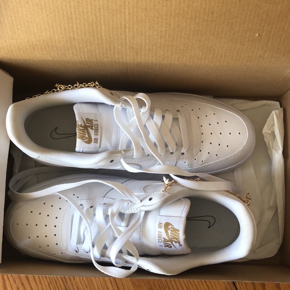 BNIB LX AIR FORCE 1 Lucky Charms - Picture 5 of 6